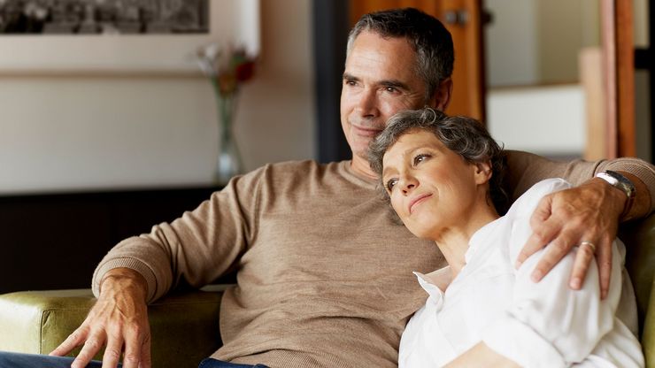 CENTOGENE Man and Woman on the Couch